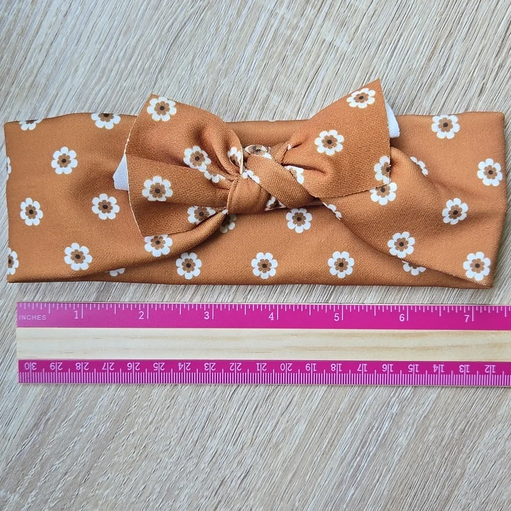 Retro Daisy Knotted Headband Burnt Orange Boho Floral Hair Wrap Soft Stretch Top